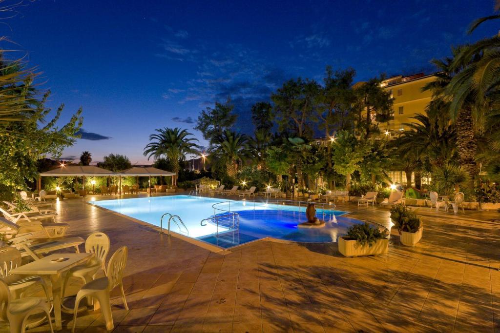 Hotel Marconi San Benedetto del Tronto Exterior foto